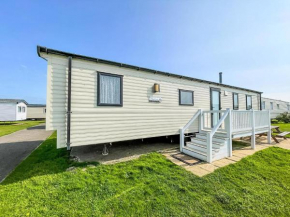 8 Berth Caravan With Decking At Caister Beach In Norfolk Ref 30016S